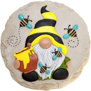 Spoontiques – Garden Décor – Lounging Gnome Stepping Stone – Decorative Stone for Garden(Bee Gnome)